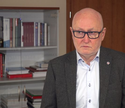 Pandemia wyostrzyła problem braków kadrowych w służbie zdrowia. Ponad 3/4 młodych przedstawicieli zawodów medycznych wskazuje technologie jako panaceum