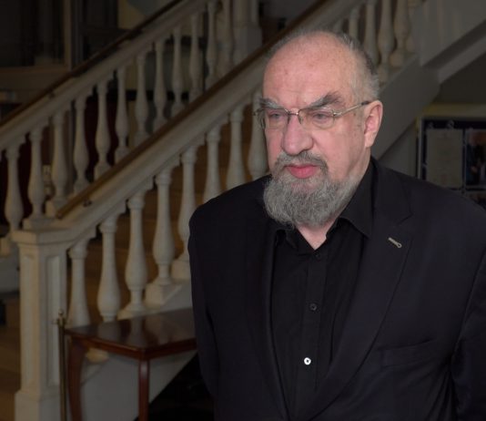 Ministerstwo Sprawiedliwości proponuje podwyżkę akcyzy na podgrzewacze tytoniu. Jej wprowadzenie da ponad 1 mld zł rocznie do budżetu