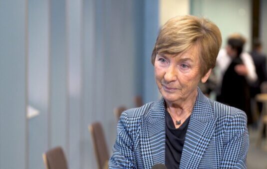 Brakuje odpowiednich placówek opieki długoterminowej dla osób starszych. Dużym problemem jest też niedobór opiekunów