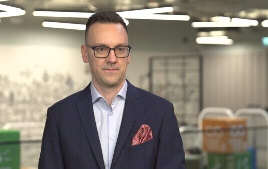 Polska może nie zdążyć z wdrożeniem unijnej dyrektywy dotyczącej cyberbezpieczeństwa. 1/4 firm w kraju nie wie, że są objęte dyrektywą