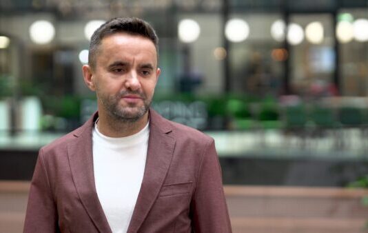 Rynek wynajmu krótkoterminowego bardzo szybko rośnie. Co roku przybywa na nim kilka tysięcy apartamentów i domów wakacyjnych