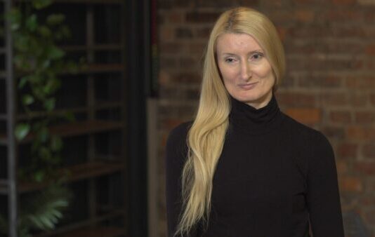 Sprzedaż nagrań muzycznych rośnie w tempie prawie 20-proc. Streaming motorem napędowym, ale do łask wracają nośniki sprzed lat