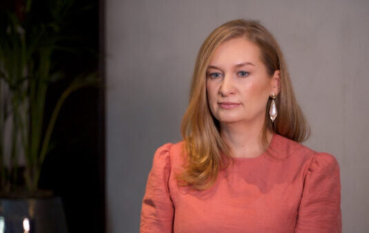 Zaangażowanie pracowników spada. To może zwiastować nową falę odejść