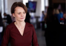 Między rodziną a karierą. W Polsce brakuje programów ułatwiających powrót kobiet na rynek pracy